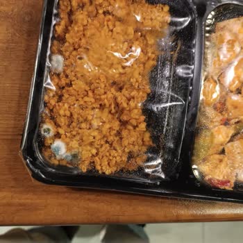 Son Kullanma Tarihli Gurmepack Pilavında Küflenme Ve Ürün Güvenliği Sorunu