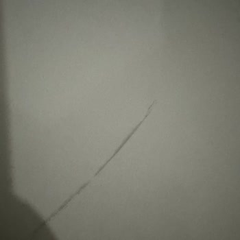 Montaj Ekibi Mobilyaları Kırdı Ve Evde Sigara İçti