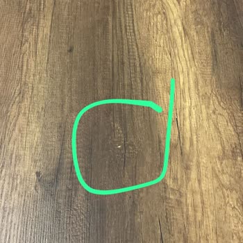 Adore Mobilya'da Çatlak Masa Ve Uzun Süreli Yedek Parça Gecikmesi