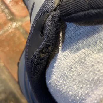 Salomon Ayakkabısının Kısa Sürede Yırtılması Ve Ücret İadesi Talebi