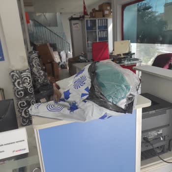 LCW Siparişinde Eksik Ürün Ve Yırtık Kargo Paketi