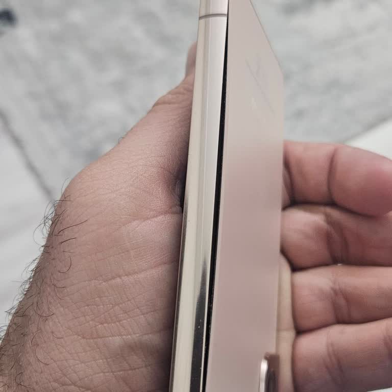 Samsung Telefon S22 Batarya Şişmesi Nedeniyle Şarj Sorunu Ve Güvenlik Riski