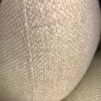 Teslimat Gecikmesi Ve Kırılgan Kumaş Nedeniyle Alerji Sorunu