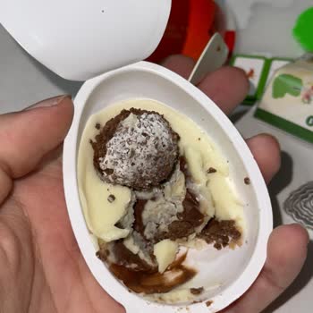Petrol Ofisi Silivri’de Satılan Kinder Joy’da Beyaz Küf Şoku