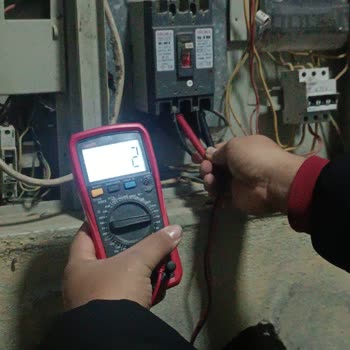 Antakya’da Düşük Voltaj Nedeniyle Sürekli Elektrik Mağduriyeti