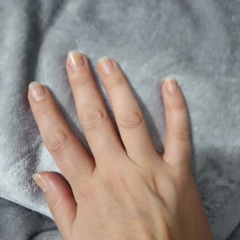 Flormar Pl068 Ojesi Tırnaklarda Turuncu Lekeler Oluşturdu