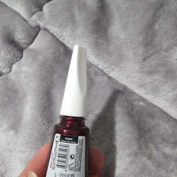 Flormar Pl068 Ojesi Tırnaklarda Turuncu Lekeler Oluşturdu