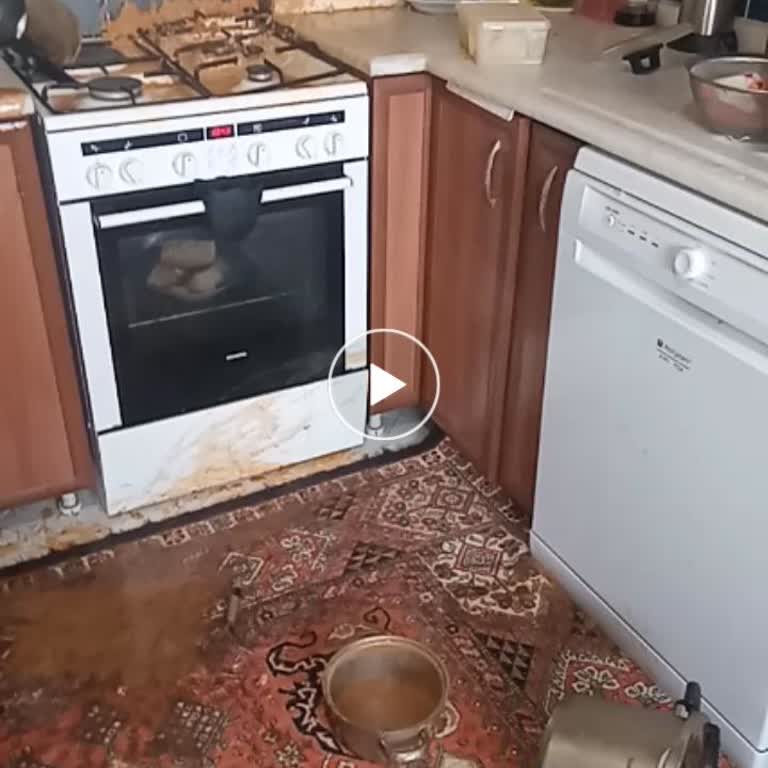 Fissler Vitaquick Düdüklü Tencere Patlaması Evde Büyük Zararlar