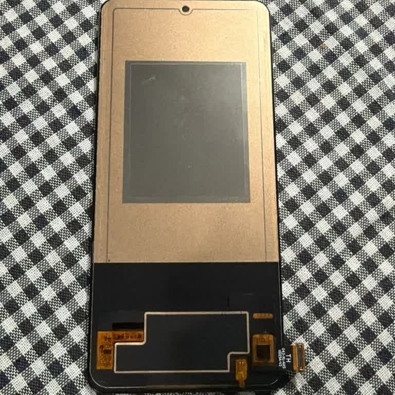 Arızalı Ekran Değişimi İçin Satıcı İletişimsiz