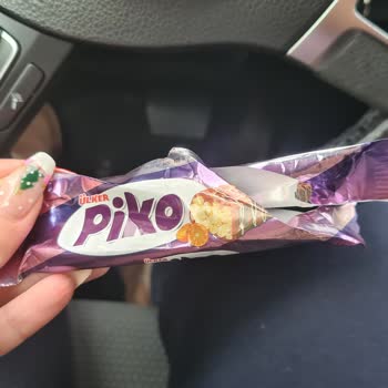 Ülker Piko Çikolatada Taş Benzeri Sert Cisim, Diş Kırmaya Neden Oldu