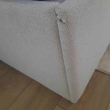 Ağırlığı Aşan Yatak Nedeniyle Baza Kırıldı, Güvenlik Riski Ve Mağaza İhmali