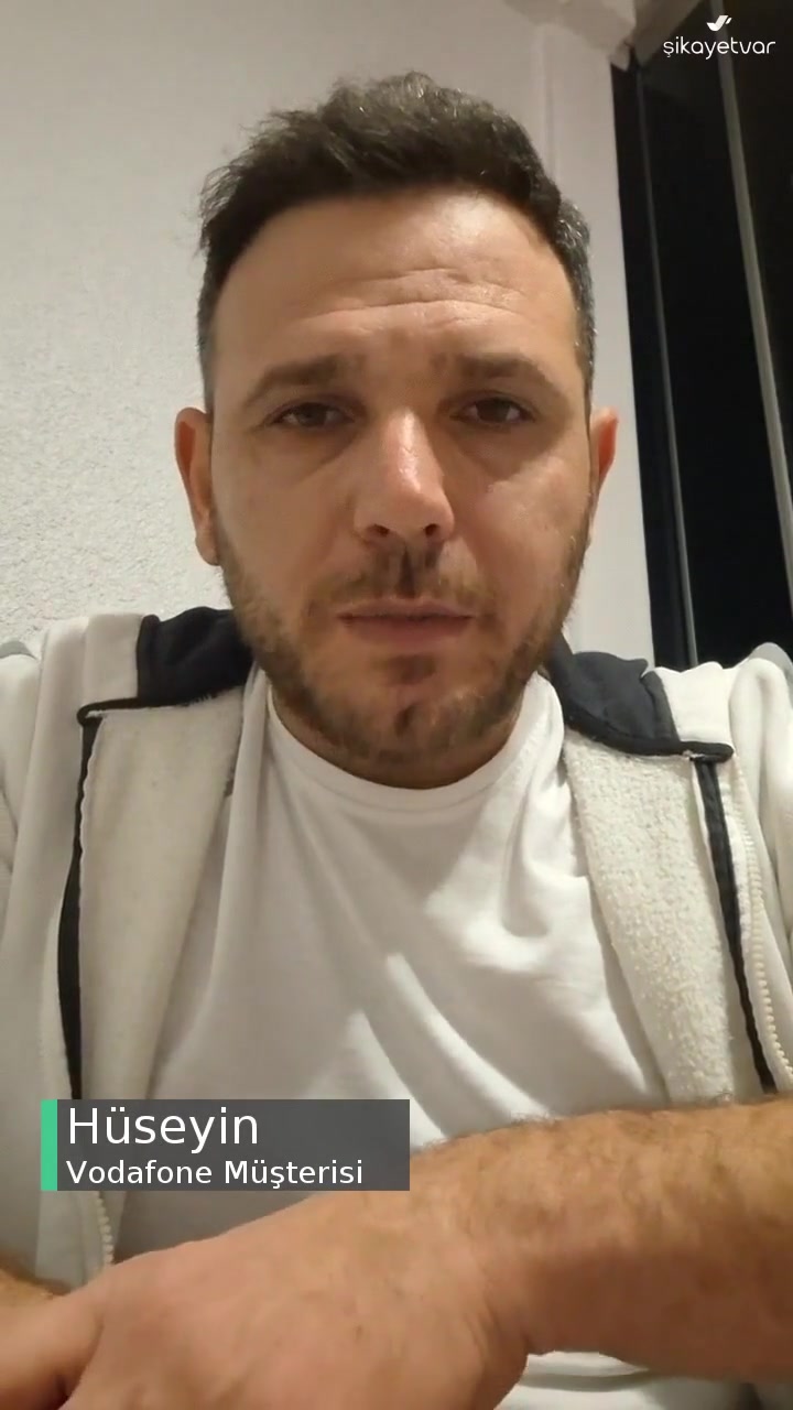 Vodafone Aşırı Derecede Mağdur Etti videonun kapak resmi