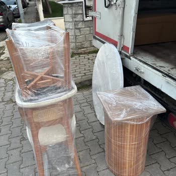 Kalitesiz Masa Seti İadesi Reddedildi, Satıcı Kaba Üslubu Ve Asılsız Bahanelerle Engelliyor