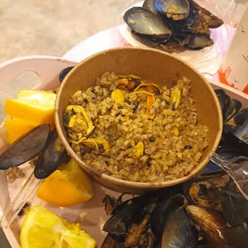 Midyeci Ahmet Hijyenik Olmayan Midyeler Ve Midyeli Pilav Şikayetim