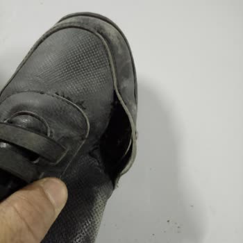 Yan Dikiş Patlaması Nedeniyle Garanti Kapsamında Ayakkabı Değişimi Talebi