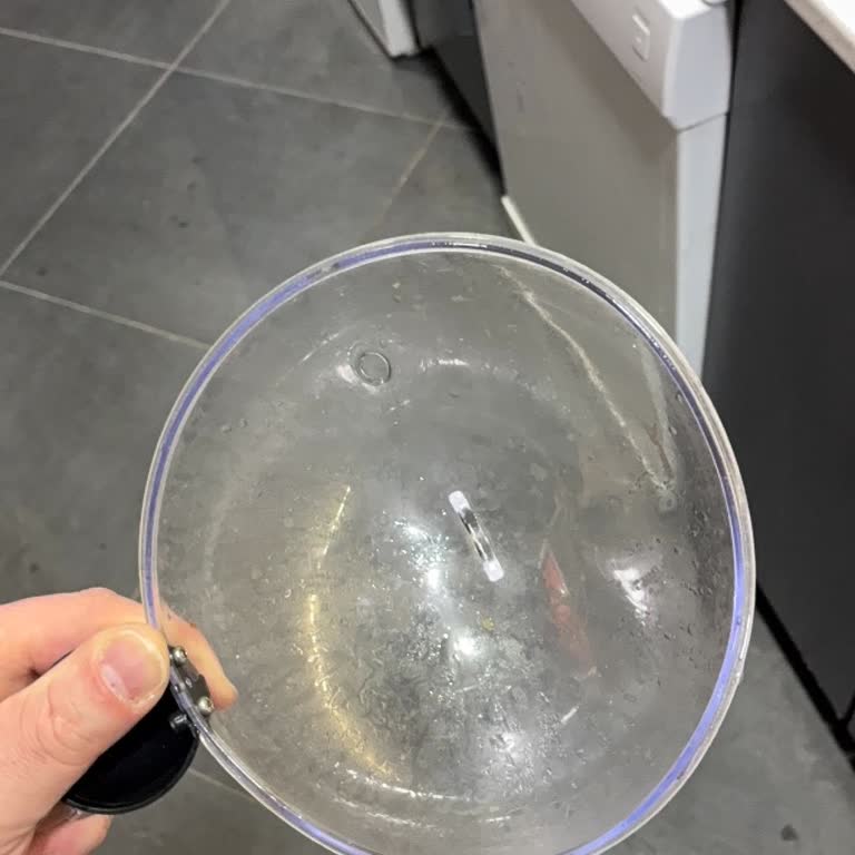 Sinbo Yumurta Haşlama Makinesinde Kapağın Kendi Kendine Yamulması Ve Ücretsiz Değişim İsteği