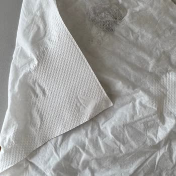 Sofia Kağıt Havlusunda Görülen Kirli Madde Hijyen Endişesi