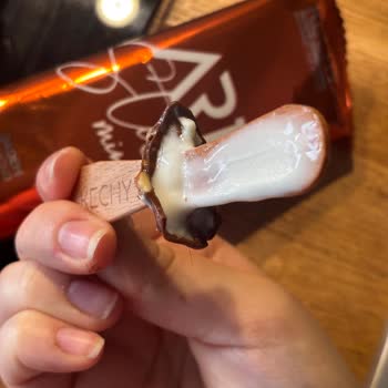 Kechy Dondurmasında Çikolata Katmanında Saç Tespiti Ve Hijyen İhlali