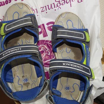 FLO Ayakkabı Kısa Sürede Deforme Olan Sandalet İçin Değişim Ve İade Talebi