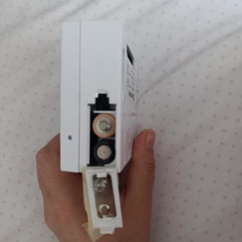 Pil Kapağı Kırılan DemirDöküm Wireless Termostatı İçin Yedek Parça Bulamama Ve Servis Cevapsızlığı