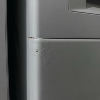 Bosch Serie 4 Çamaşır Makinesinde Deterjan Ve Su Haznesi Sızıntısı Nedeniyle Çürüme Ve Kabarma