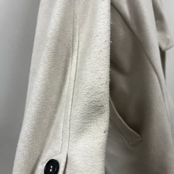 Bershka Kabanım İlk Hafta Tüylenmeye Başladı