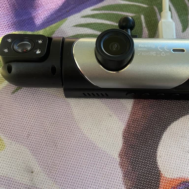 Eksik Arka Kamera Ve Sürekli Kapanan Araç Kamerası