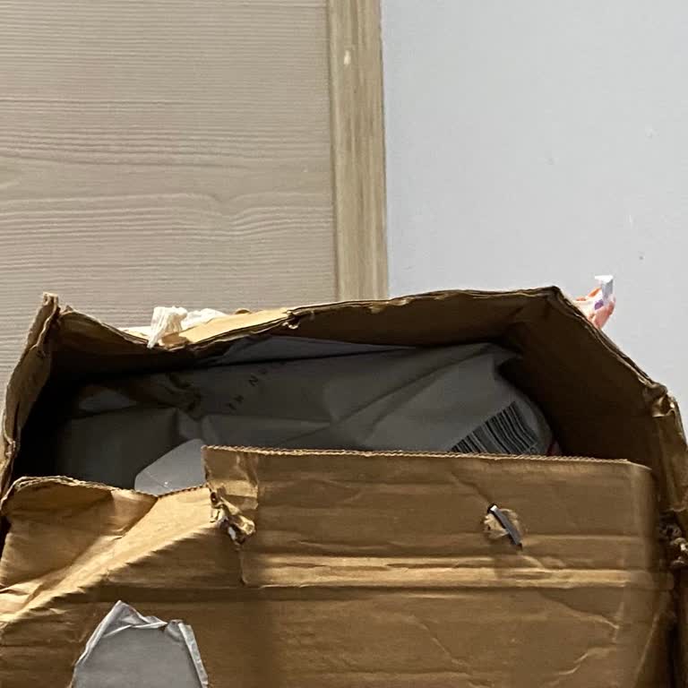 Hasarlı Kargo Teslimatı Ve Maddi Tazmin Talebi