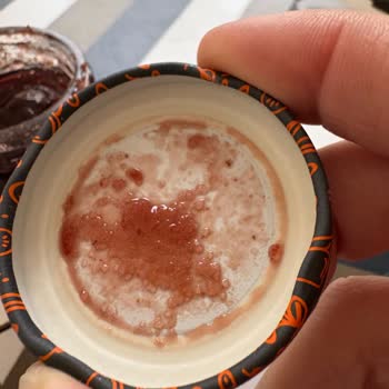 Şeker İlavesiz Reçelde Şeker Kristalleri Bulundu