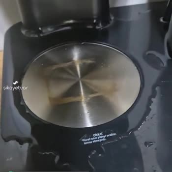 Beko Dem Deluxe Çay Kahve Makinesi Sürekli Su Kaçırıyor