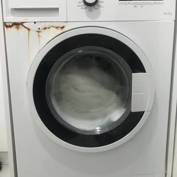 Garanti Süresi Bitmemiş Çamaşır Makinesinde Gövde Çürümesi Ve Tekrarlayan Arızalar