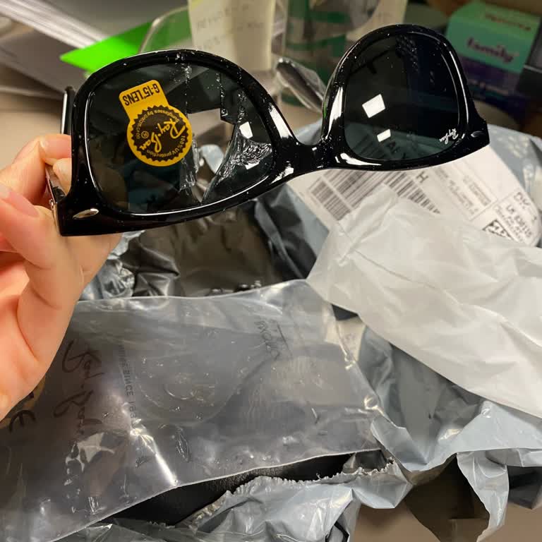Sevonaccessories Kırık Gözlükte Satıcı İletişimsizliği Ve Tüketici Hakları'na Uygun İade Talebi