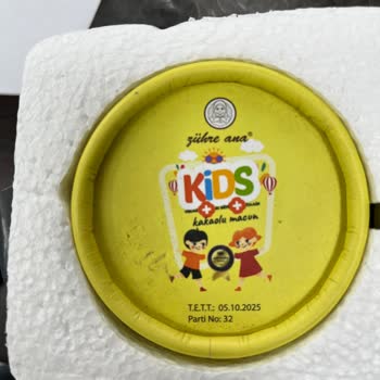 Zühre Ana’nın Geçmiş Ve Yakın Son Kullanma Tarihli Ürünleri Güveni Sarsıyor