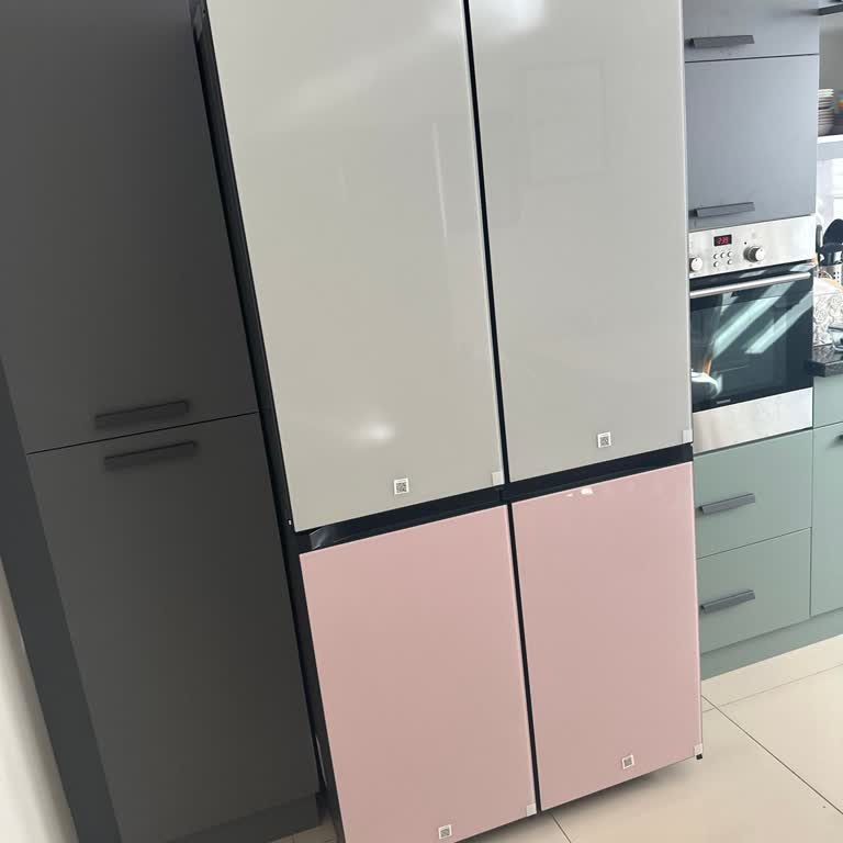 Siyah Renk Buzdolabı Siparişi Beyaz Olarak Teslim Edildi Ve Değişim Bekliyor