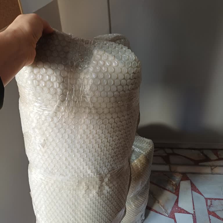 Kargo Teslimatında Bina Önüne Bırakma Ve Bilgilendirme Eksikliği