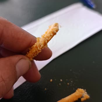 Eti Crax Patlayan Lezzet Krakerinde Yabancı Madde Ve Sağlık Riski