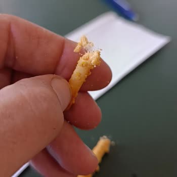 Eti Crax Patlayan Lezzet Krakerinde Yabancı Madde Ve Sağlık Riski