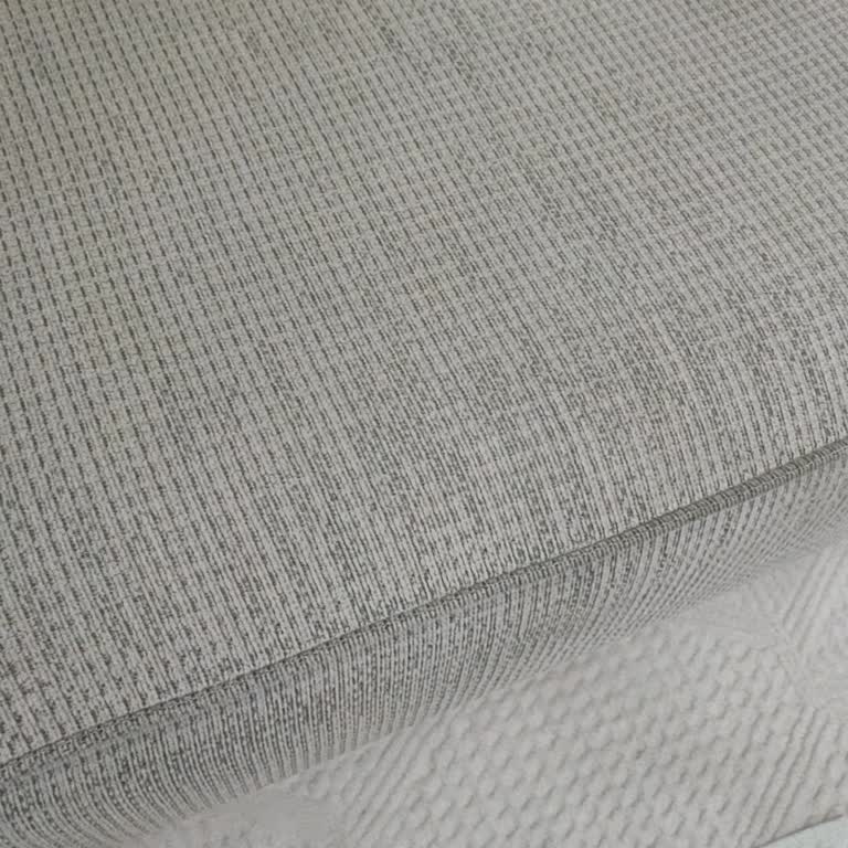 İstikbal Mery Köşe Koltuğunda Erken Deformasyon Ve Yetersiz Teknik Destek Şikayeti