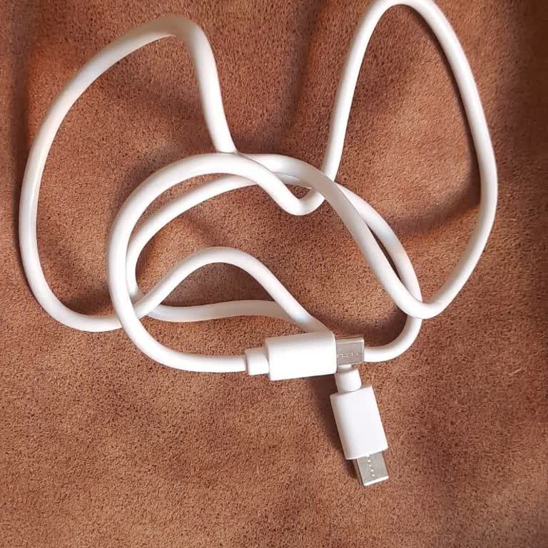 Reeder S71 Telefonunda Şarj Adaptörü Eksikliği ve Tam İade Talebi