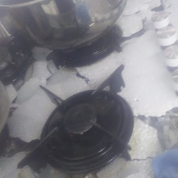 Kumtel Yemek Üstündeyken Camı Patladı