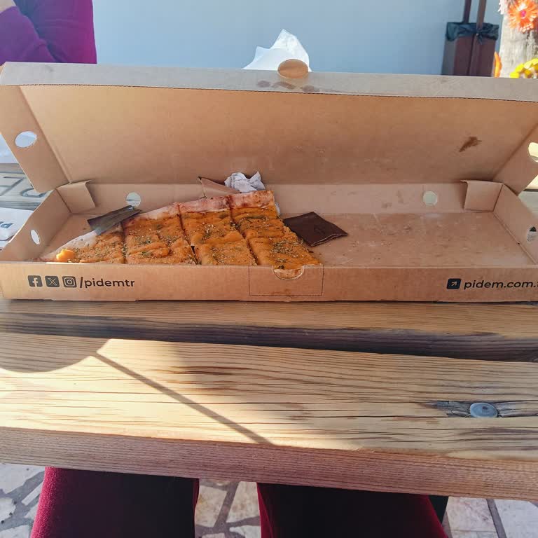 Pidem Restaurant Personel Tartışması Nedeniyle Sipariş Gecikmesi