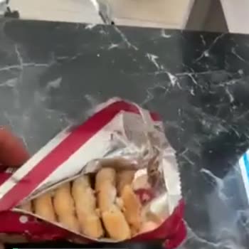 Ülker Bu Ürünü Çok Seviyorum İlk Defa Böyle Bir Şeyle Karşılaşıyorum!