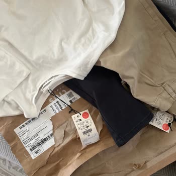 İki Tişörtten Biri Eksik Ve Çözüm Bekleyen Müşteri Hizmetleri