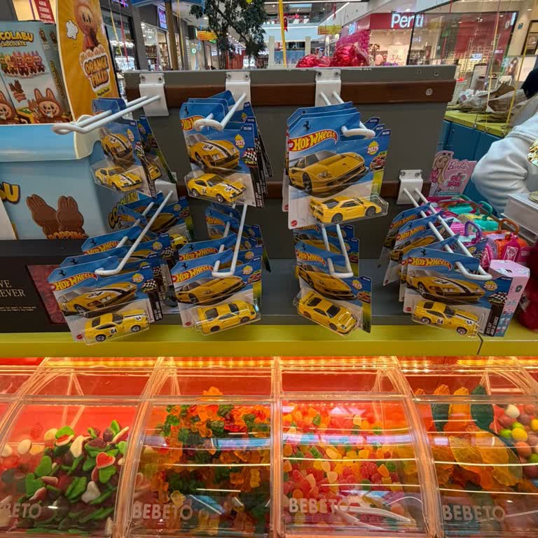 Hot Wheels Ürünleri Mağazada Yok, Şekerciye Fahiş Fiyatlarla Yönlendiriliyor