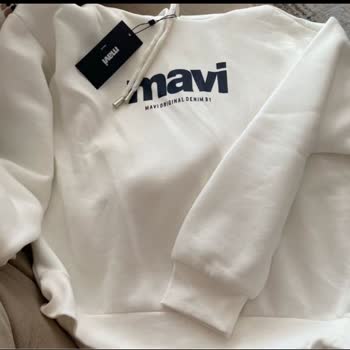 Dolap İlanla Uyuşmayan Kullanılmış T-Shirt İçin İade ve Satıcı İncelemesi Talebi