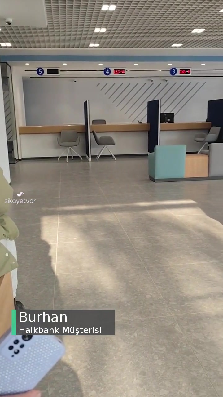 Halkbank Köprü Başı Şubesinde Sıra Sorunu! videonun kapak resmi