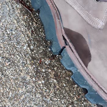 Hotiç Ayakkabı Ayıplı Botun Tabanı Ayrılıyor, Garanti Kapsamında Değişim Talebi