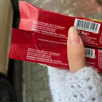 Tarihi Geçmemiş Bozuk Çikolata Ve Yetersiz Müşteri Desteği