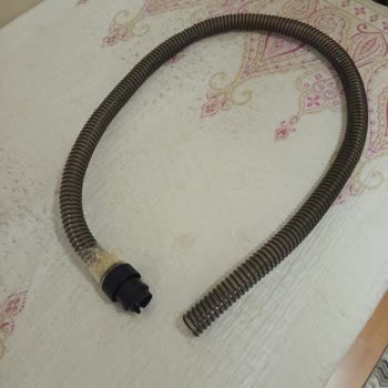 Kiwi Home Halı Yıkama Makinesinin Hortumu Çok Kısa Sürede Yırtıldı!