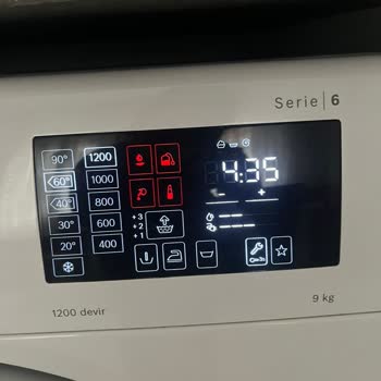 Bosch Serie 6 Çamaşır Makinesinin Dokunmatik Paneli Sürekli Arızalı